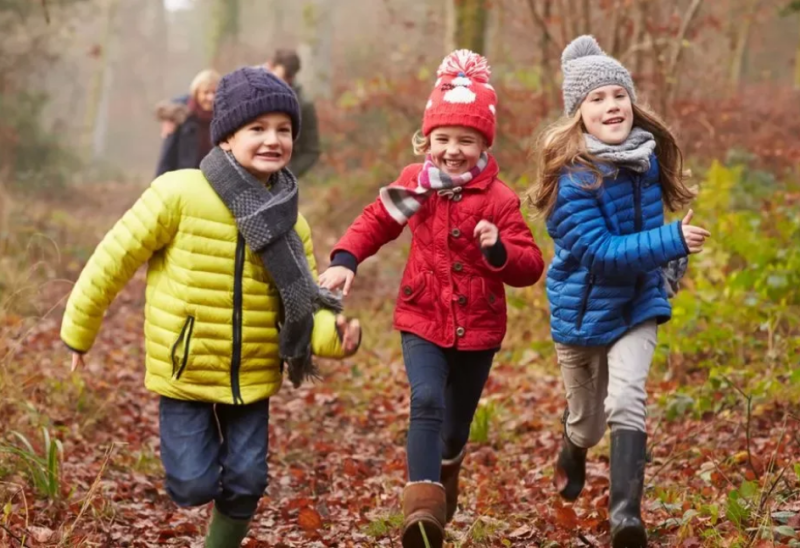 как влияет плотность верхней ткани на свойства демисезонной одежды?